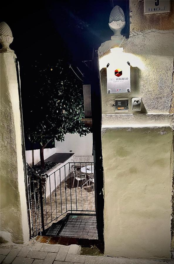 Cortile Mongibello Catánia Buitenkant foto